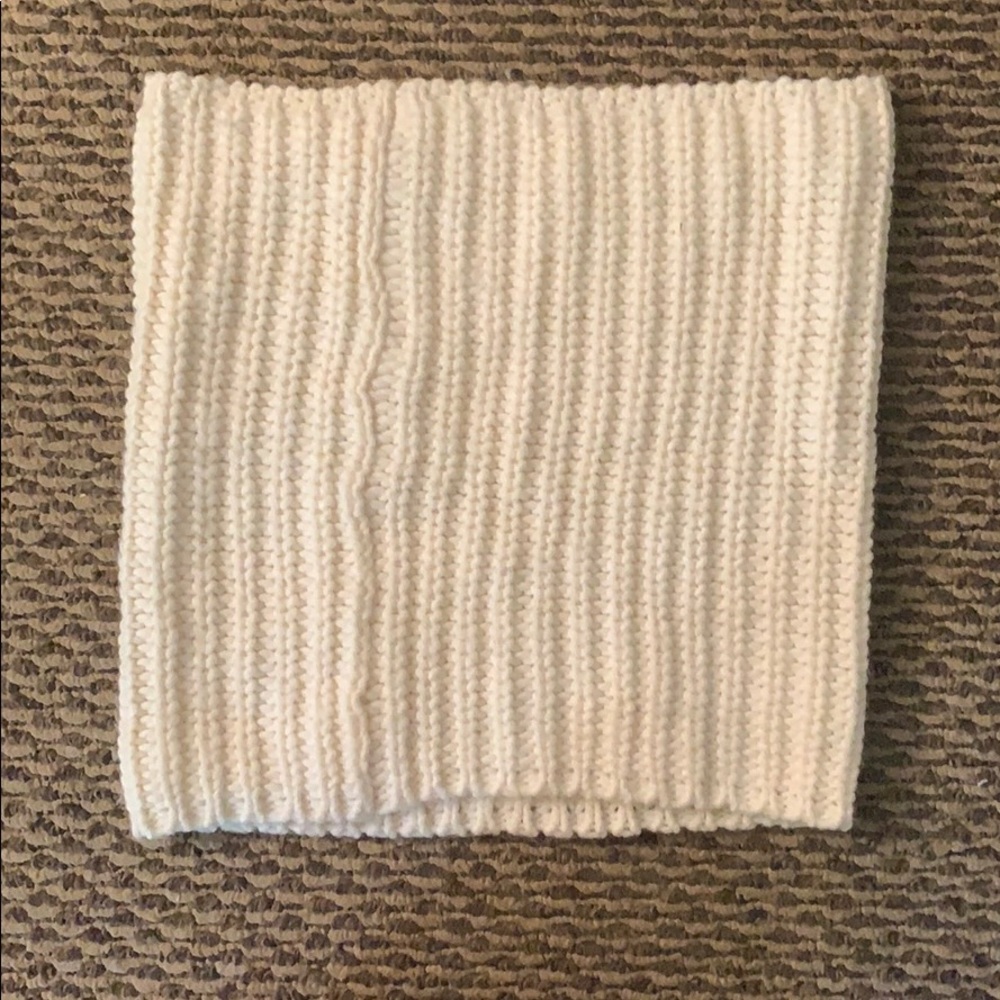 Gap scarf